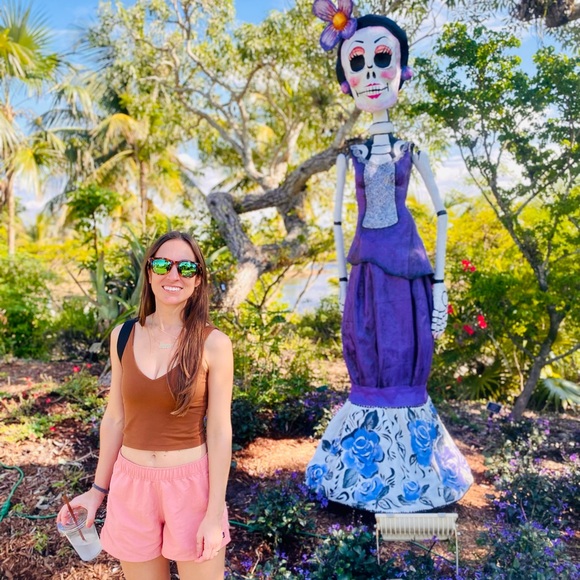 Meet your Posher - Picture 4 of 6